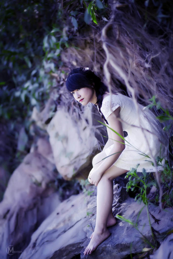 女大學(xué)生按摩在線