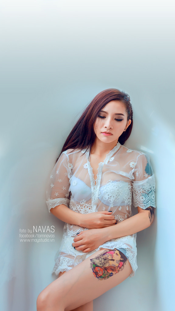 女同學(xué)用嘴巴吸出了我的精子